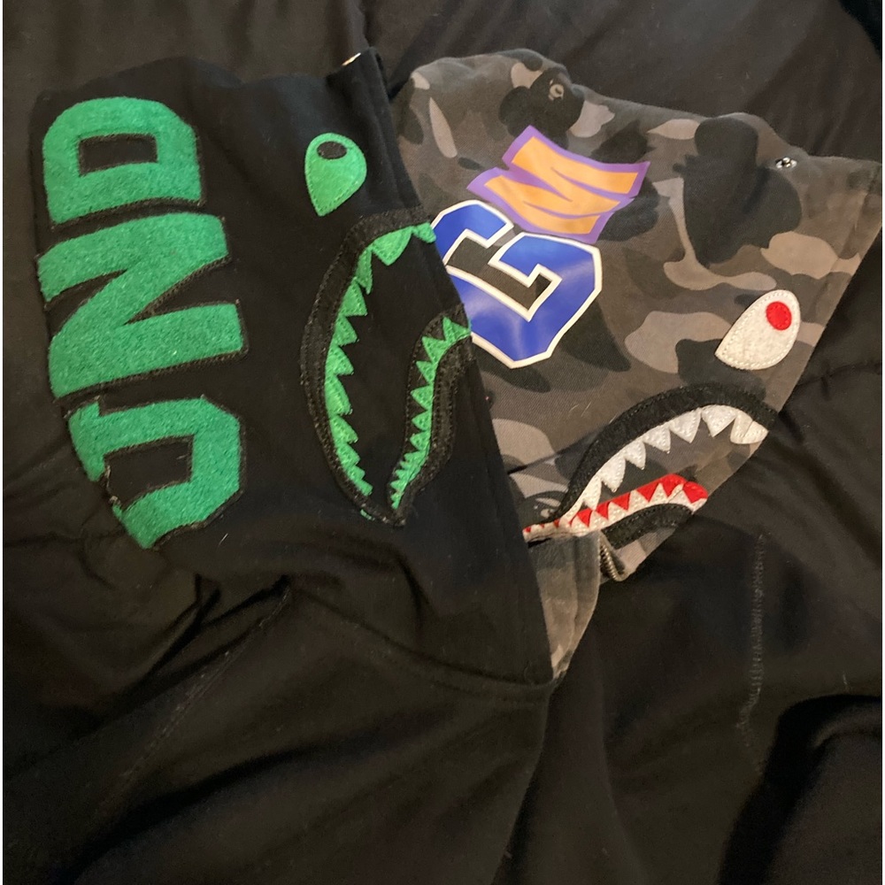 Double hooded bape